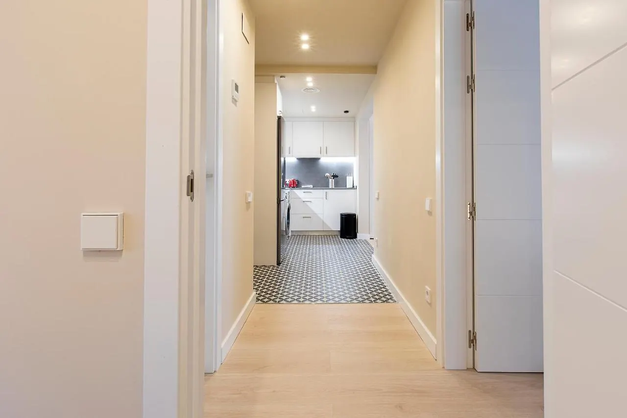 Barcelona Touch Apartments L'Hospitalet de Llobregat 0*,