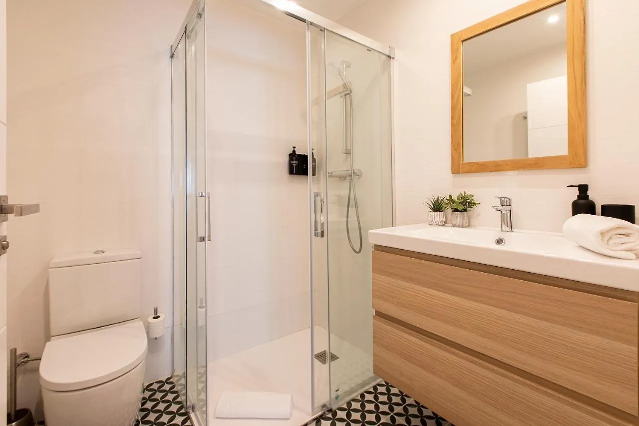 Barcelona Touch Apartments L'Hospitalet de Llobregat 0*,