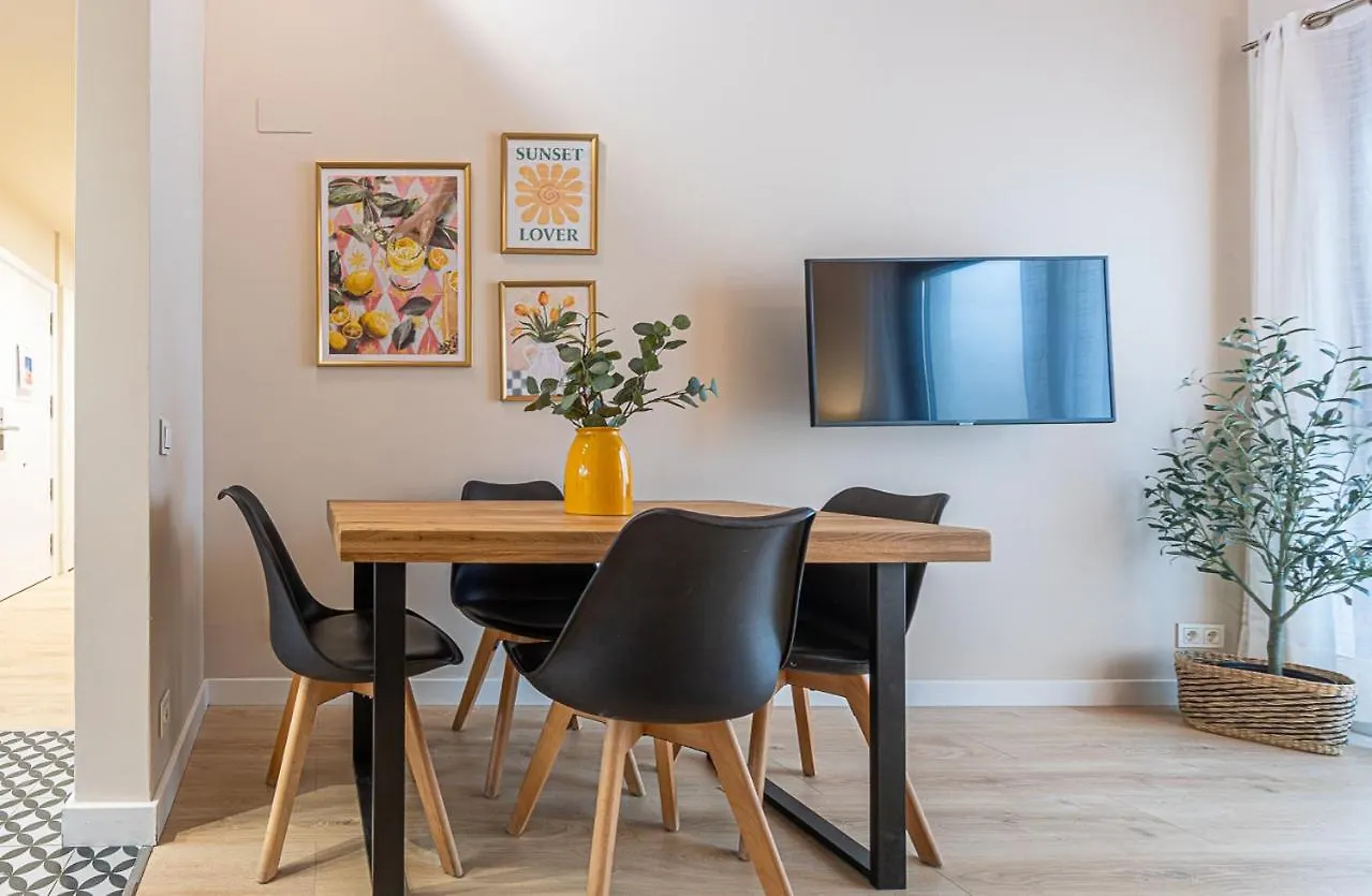 Barcelona Touch Apartments L'Hospitalet de Llobregat 0*,